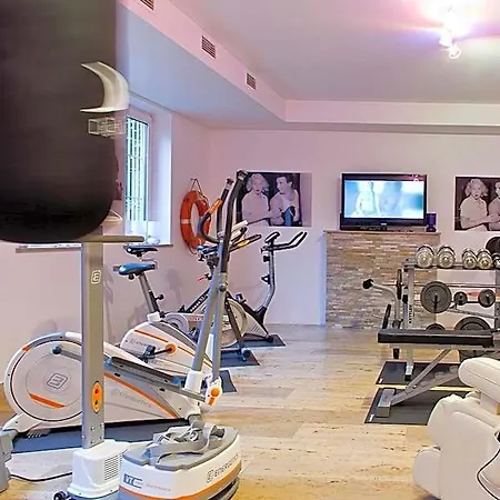 Hotel Arthotel Ana Style 4*